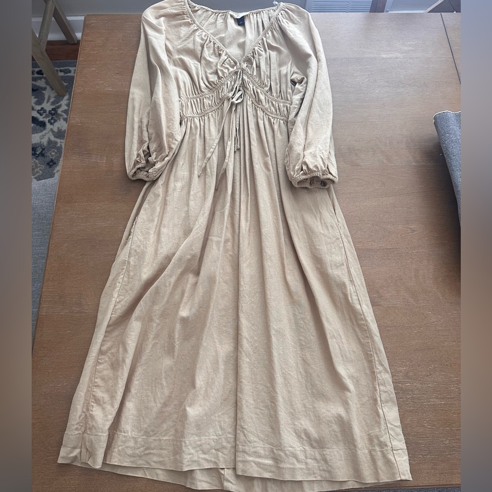 Universal Thread Beige Long Sleeve Dress